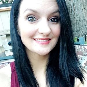 Meet your Posher, Samanthia